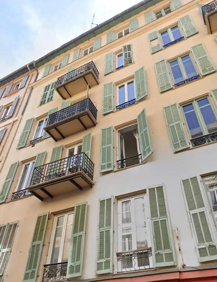 Centre Ville Nice Apartment